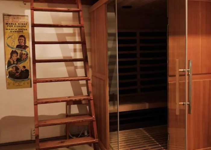 Profamily - Infrasauna By Interhome